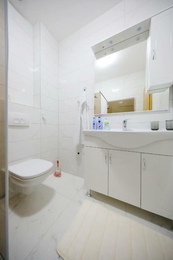 Apartmani Vlado Mitar Sukošan Exterior foto