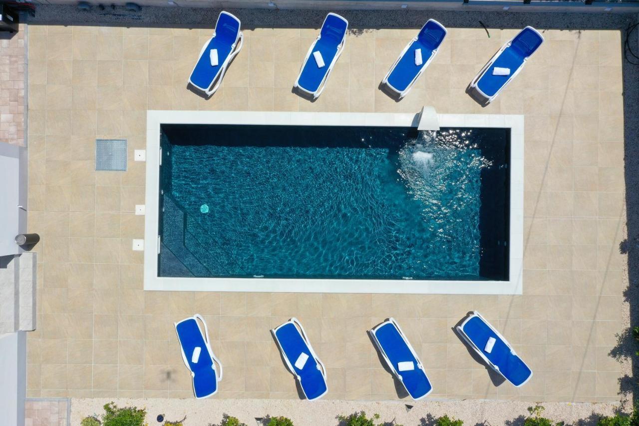Apartmani Vlado Mitar Sukošan Exterior foto